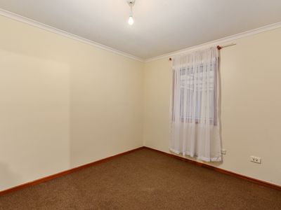 21 ENGLISH DRIVE, Millicent