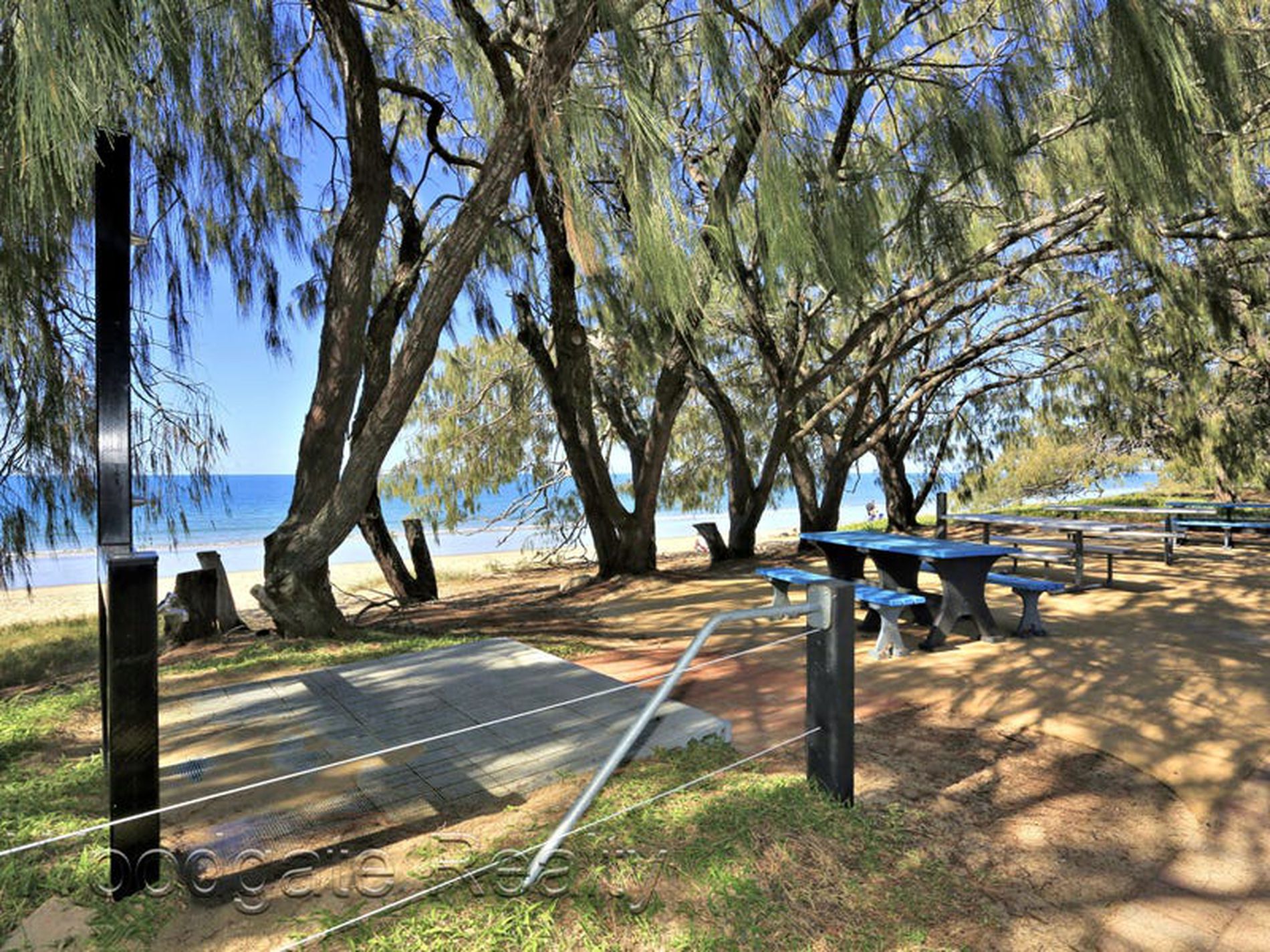 6 Sunset Avenue, Woodgate