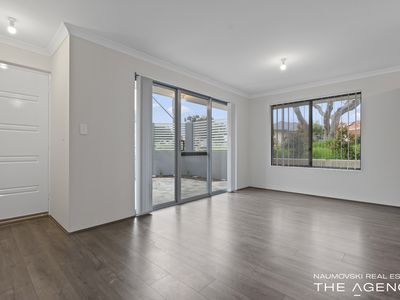 1 / 9 Offham Way, Westminster