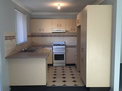 2 / 1 Stewart Place, Barrack Heights