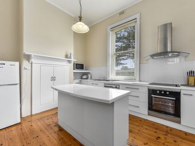 11 Railway Terrace, Beachport