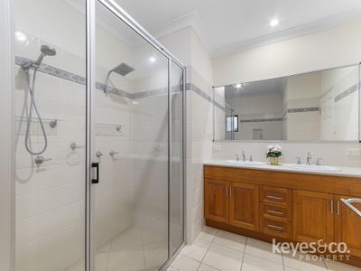 28 Manersley Place, Annandale