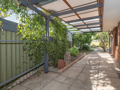 13 Mimosa Court, Kelmscott