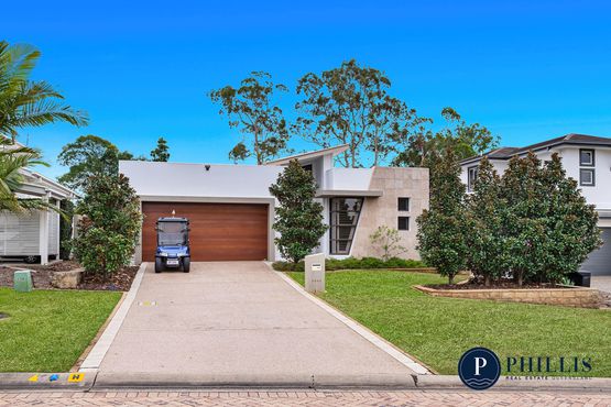 3002 HILLSIDE WALK, Hope Island