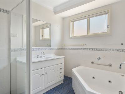 6 Scribbly Gum Crescent, Ulladulla