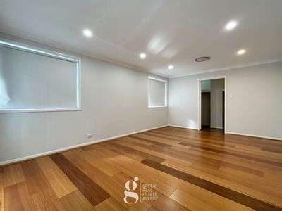 28 Hawkesbury Road, Westmead