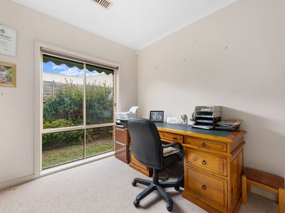 24 Woodburne Drive, Sale