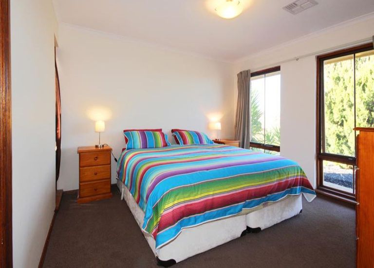 13 Quinvale Road, Hallett Cove