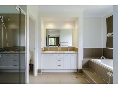 11 Adensfield Court, Cooroibah