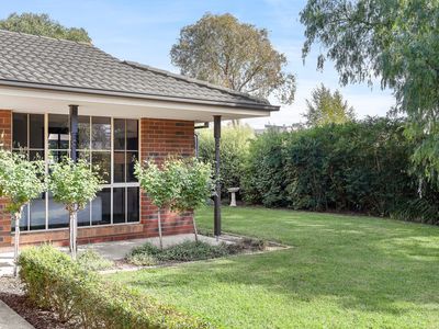 2 Little Acre Cl, Langwarrin