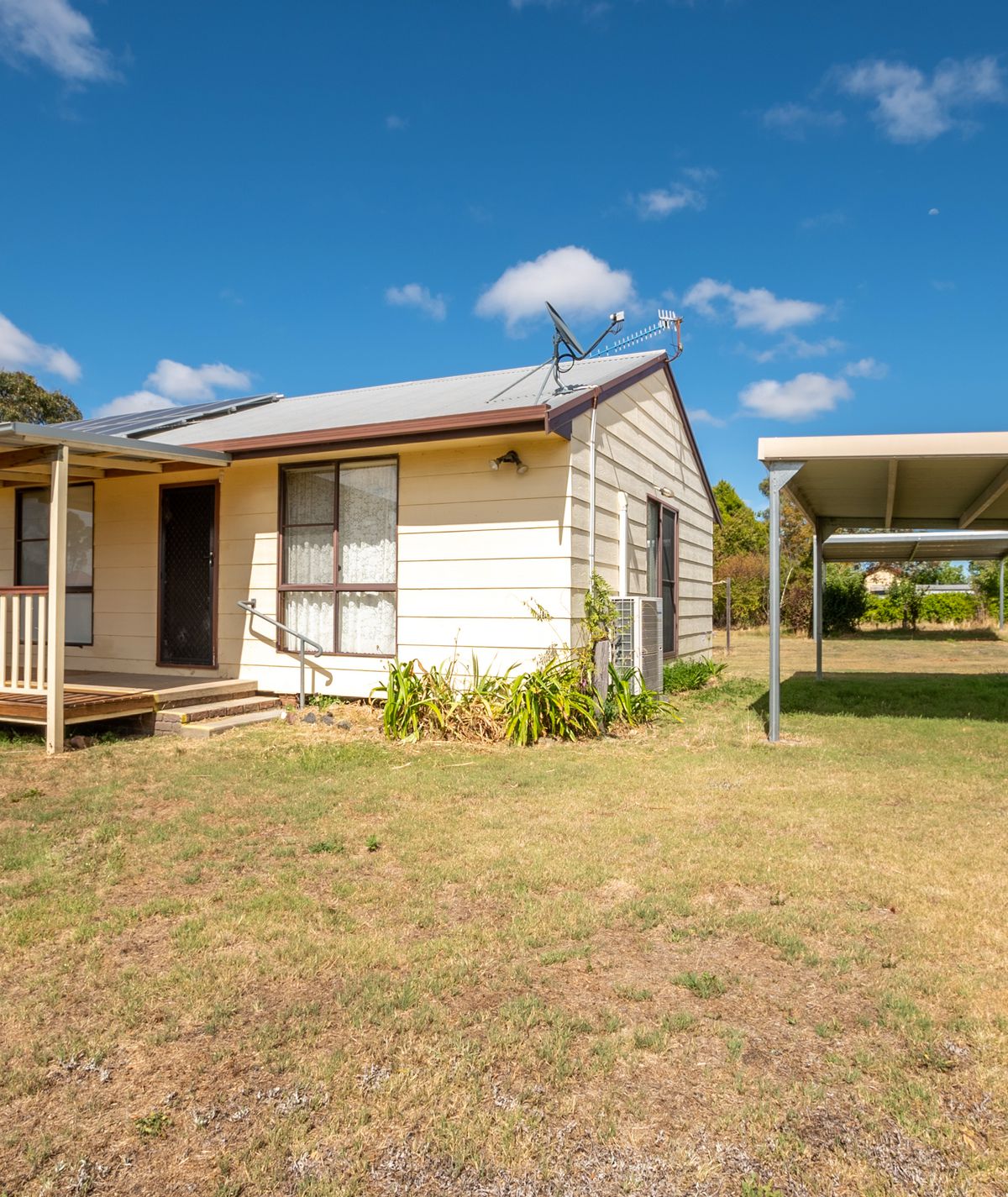 49 Severn Street, Deepwater Country Wide Property