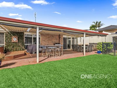 100 Daintree Drive, Albion Park