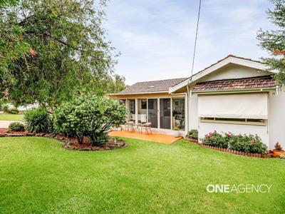 189 Farmborough Road, Farmborough Heights