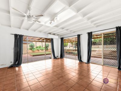 22 Lakesend Road, Thornlie