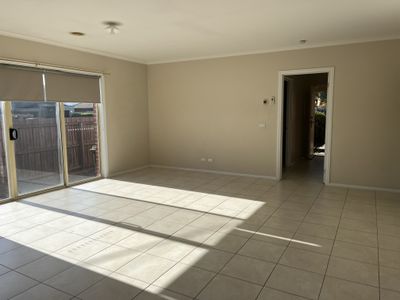 1 / 207 Torquay Road, Grovedale