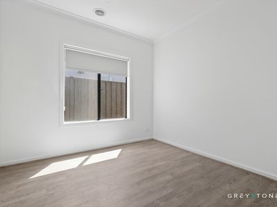 86 Highline Boulevard, Truganina