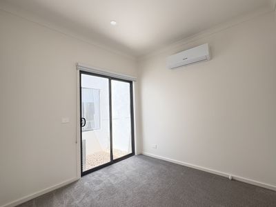 19 Corinth Street, Manor Lakes