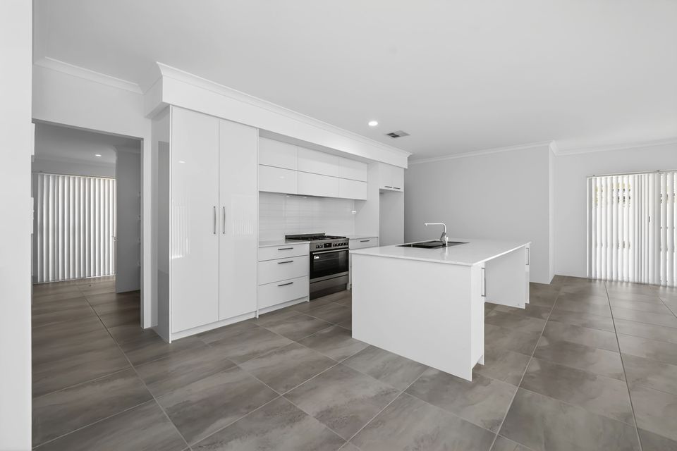 7 ELATION GROVE, Baldivis