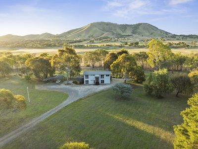 454 Howes Creek Road, Mansfield