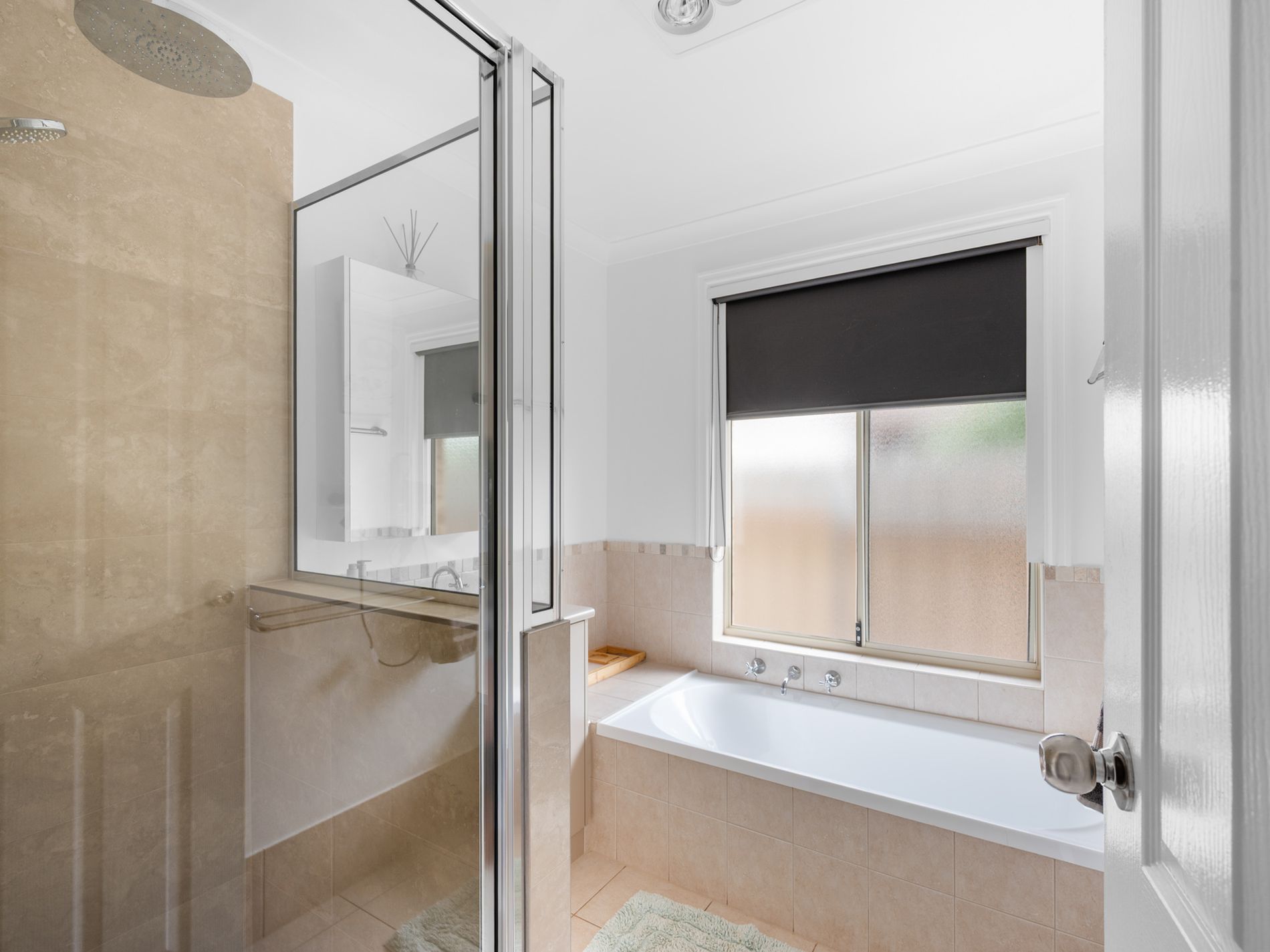 14 Butterfly Street, Piccadilly