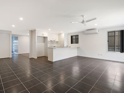 66 Invergarry Circuit, Heathwood