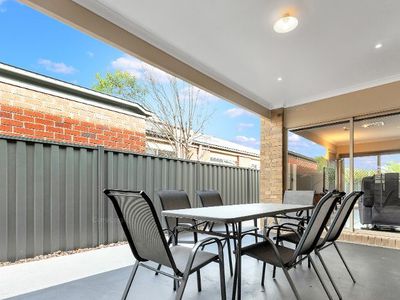 12 Clematis Crescent, Manor Lakes