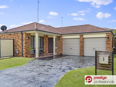 11 Derwent Court, Wattle Grove