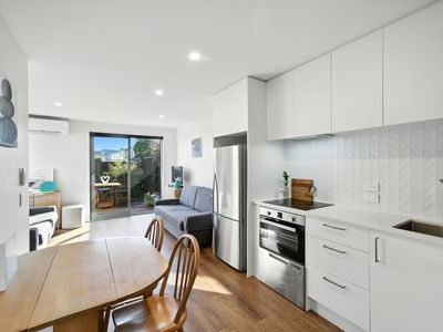 10 / 29 Bampton Street, Burwood