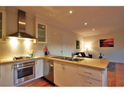 3 / 37 Colin Road, Oakleigh South