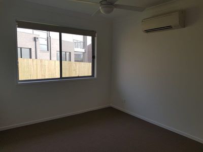 1 / 3 Ridge View Court, Nikenbah