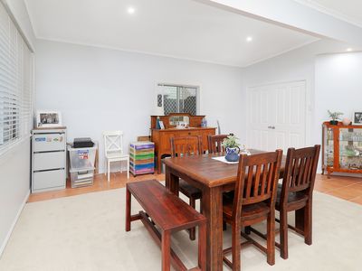 40 Thomson Avenue, Woodridge