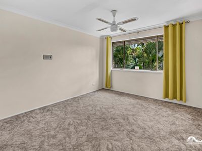 13 Bairnsdale Court, Helensvale