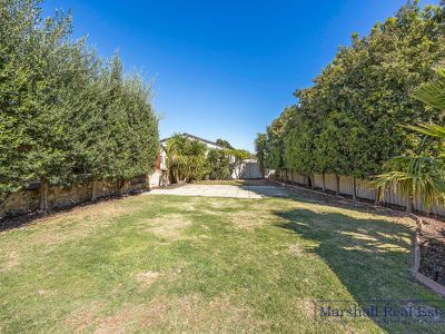 25 Redfin Crescent, Beldon