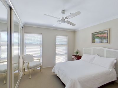1 / 8 Arbory Close, Dubbo