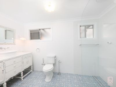 12 McKellar Boulevard, Blue Haven