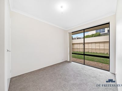 22 Tamarisk Drive, Halls Head