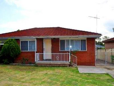 123 Hoyle Drive, Dean Park