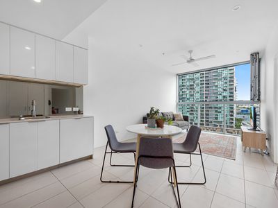 21004 / 37 Kyabra Street, Newstead