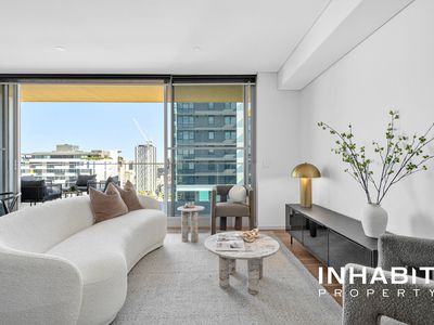 2004 / 105 Stirling Street, Perth