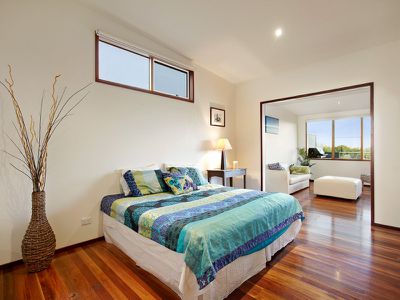 16 Marvin Avenue, Rye