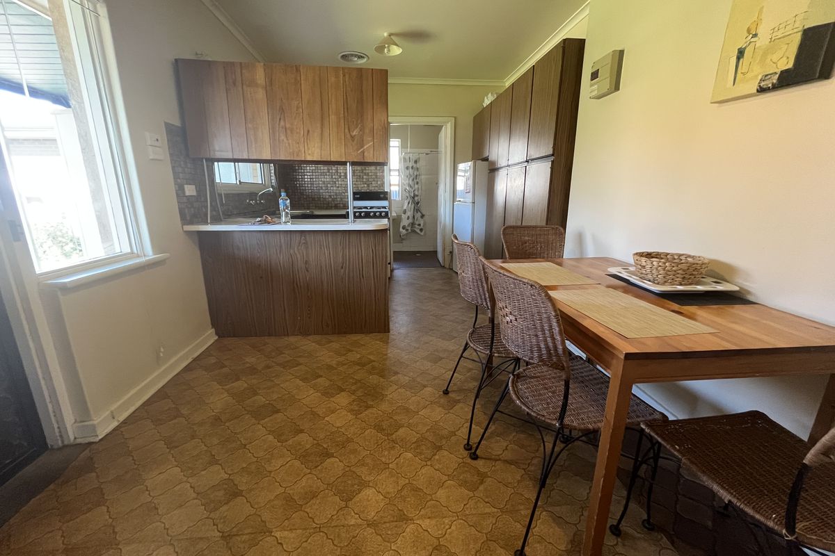 2 / 11 Ayredale Avenue, Clearview