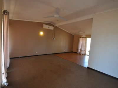 Lot 593 Nickol Avenue, Paraburdoo