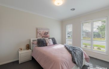 5 Leeson Street, Officer South