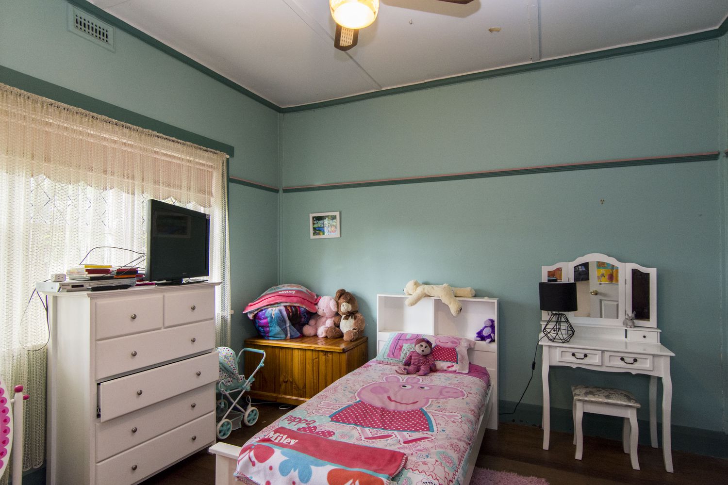 4 Edward Street, Horsham