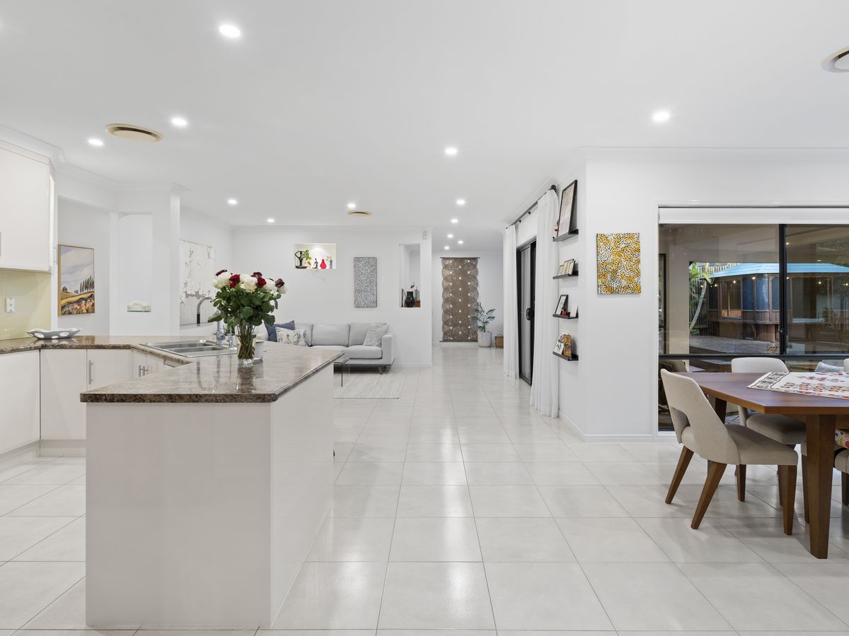 65 Booloumba Crescent, Forest Lake