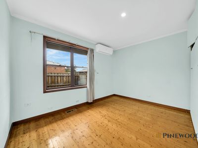 72 Winter Crescent, Reservoir