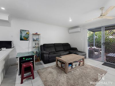 8 / 108 Cemetery Road, Raceview