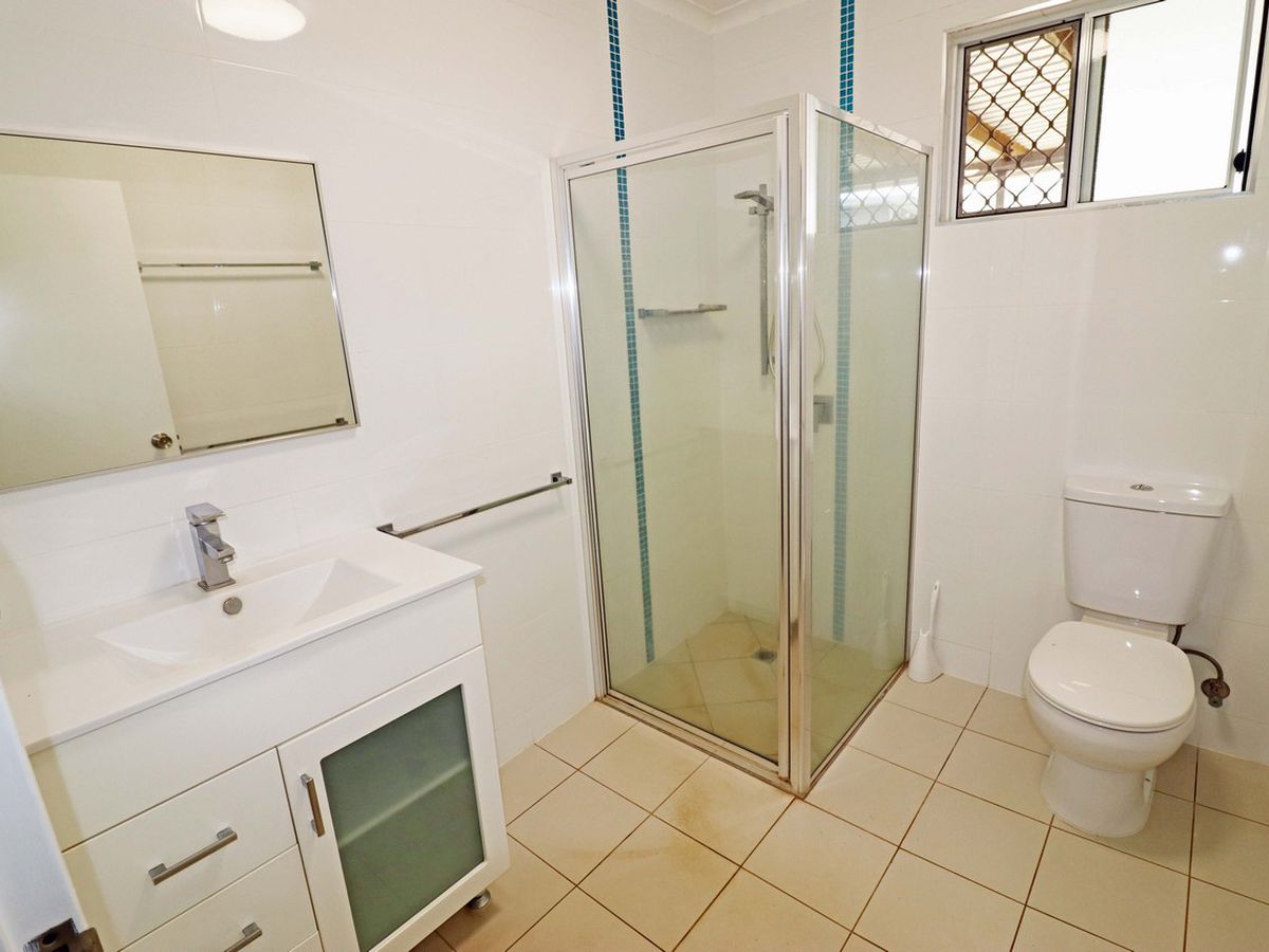 9B Rita Circuit, Atherton