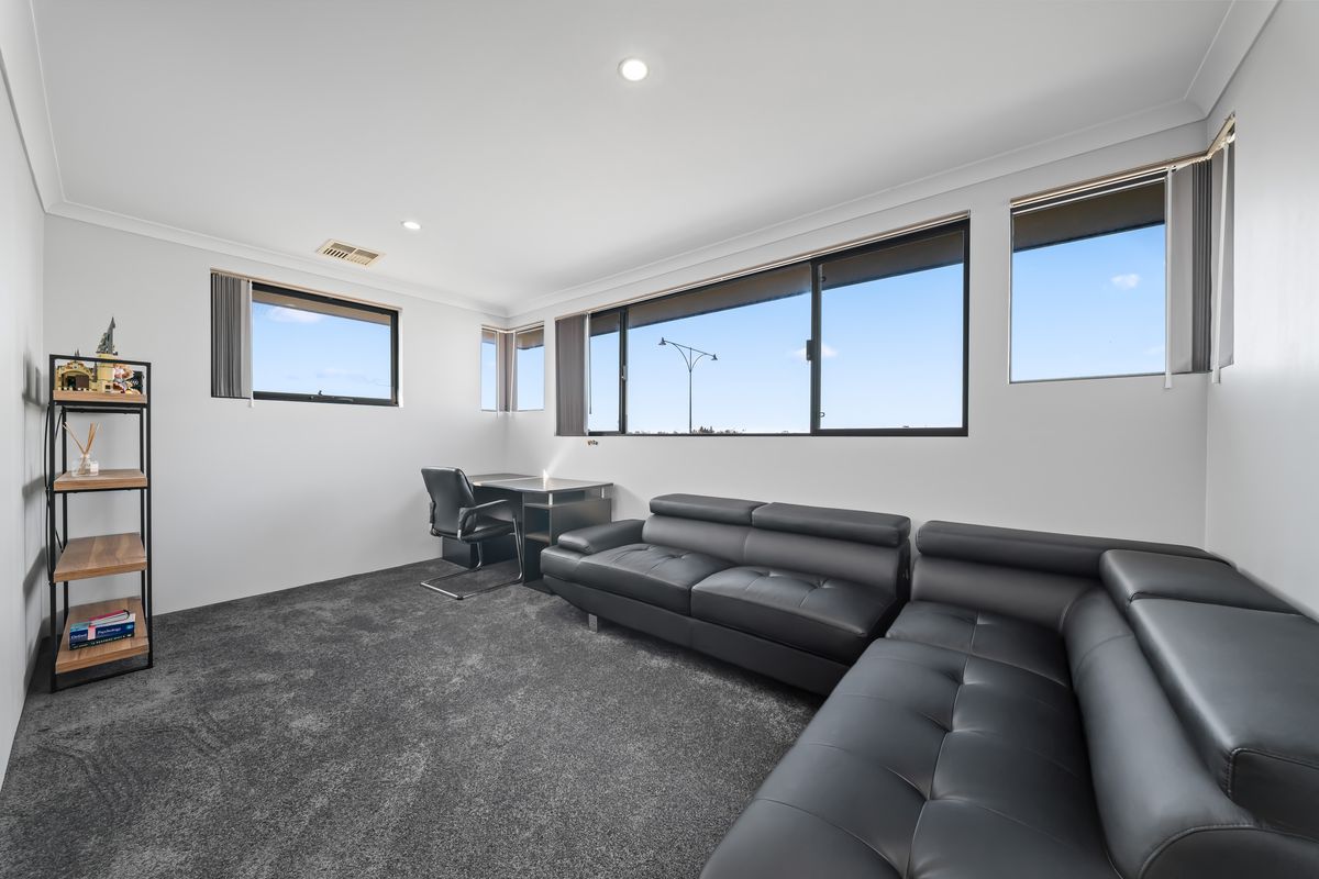13 Eucalyptus Drive, Hammond Park