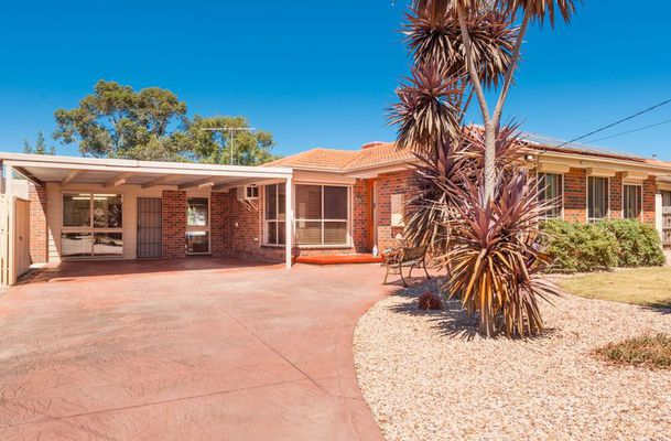 40 Whitley Crescent, Craigieburn